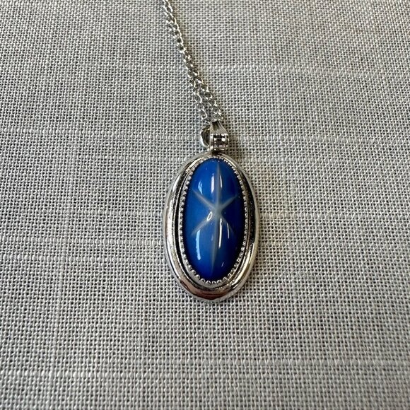 Vintage Faux Sapphire Star Pendant Sterling Silver Necklace - Picture 12 of 16